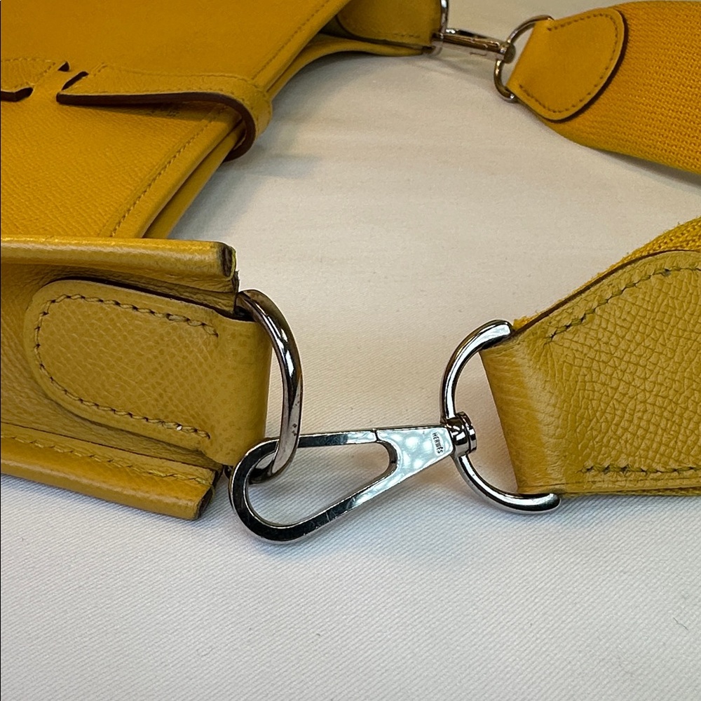 Hermes Evelyne PM Petit Modele Mustard Yellow Palladium HDW Square M 2009 COA - Picture 16 of 17
